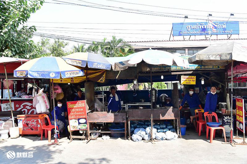 芭提雅怎么去蓝波海鲜市场,芭提雅自助海鲜300泰铢