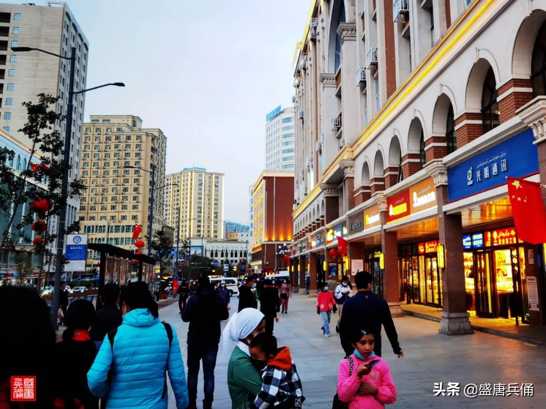 乌鲁木齐二道桥大巴扎民族风情,乌市二道桥国际大巴扎开街仪式