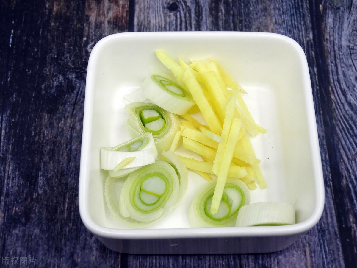 手把手教你红烧狮子头的正宗做法,红烧狮子头的正确做法