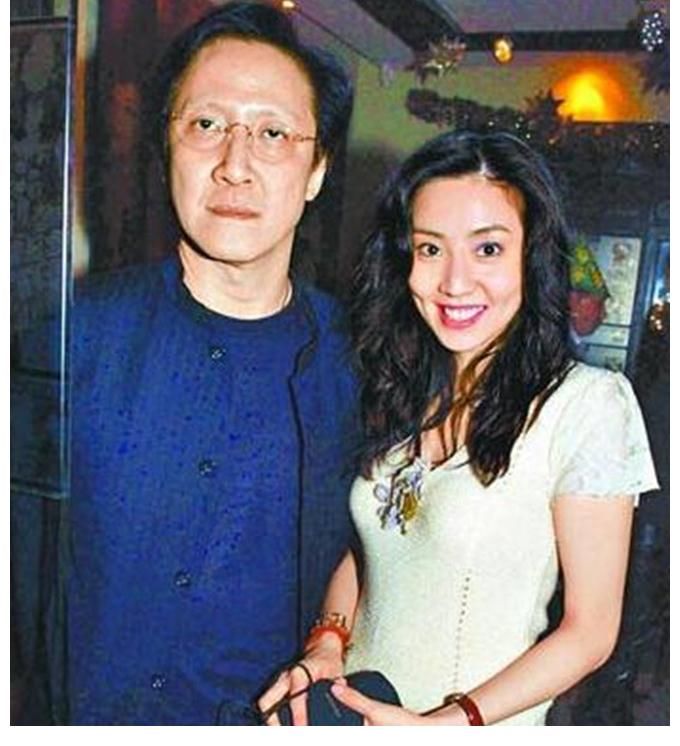 27年前,向华胜豪掷300万和杨钰莹共进晚餐,餐后却遭赖文峰毒打