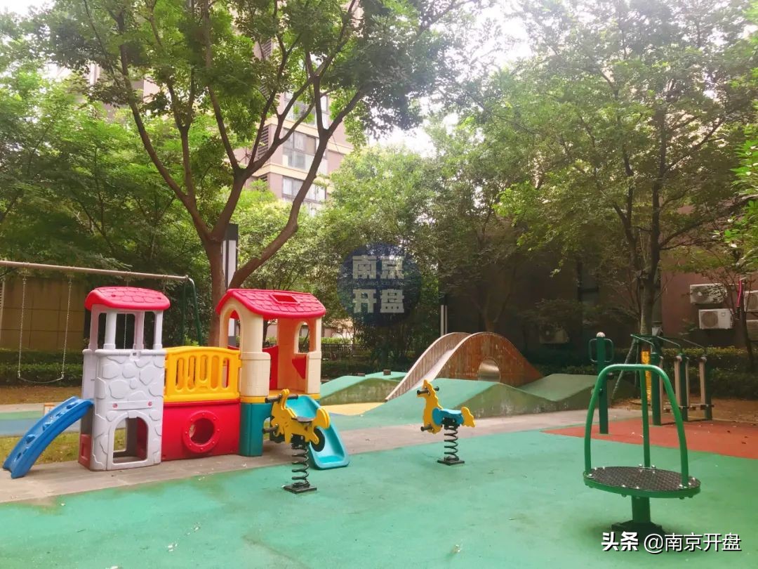 一套房产以516万拍卖成交,一套房子6000万