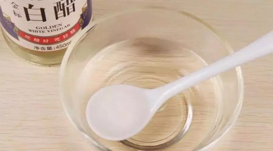 白色鞋底边发黄怎样才能洗白,鞋底边发黄严重怎么快速变白色