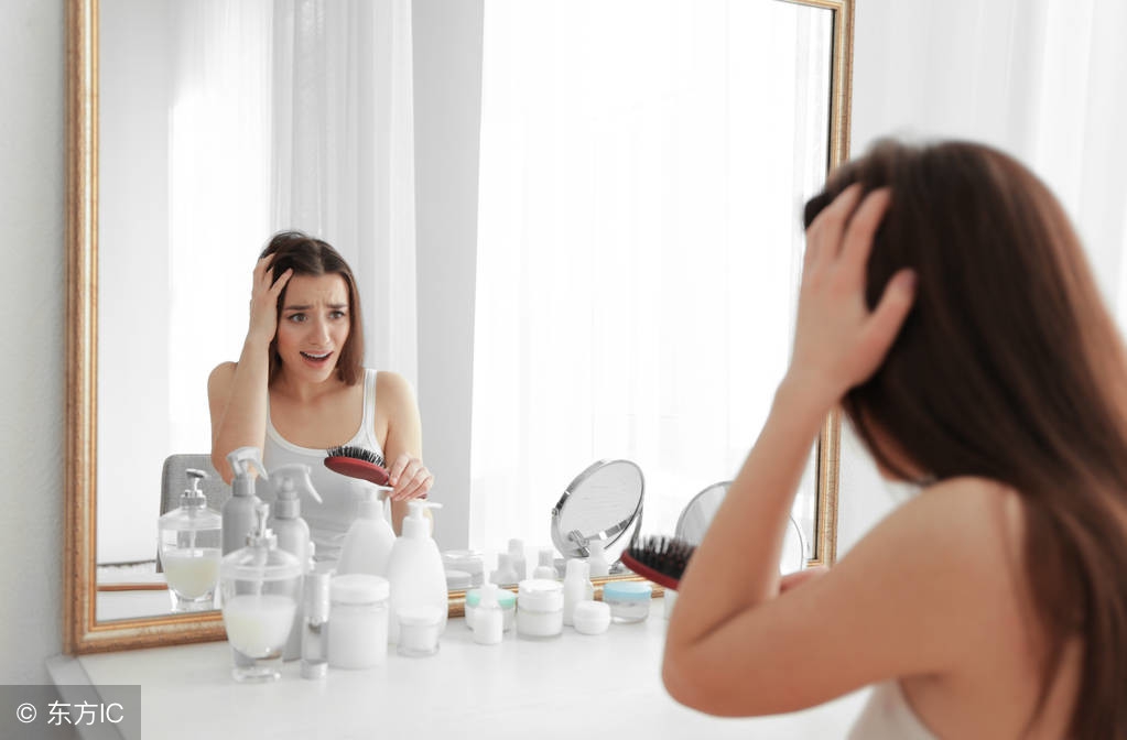 没到闭经年龄闭经怎么回事,没到更年期就停经怎么回事