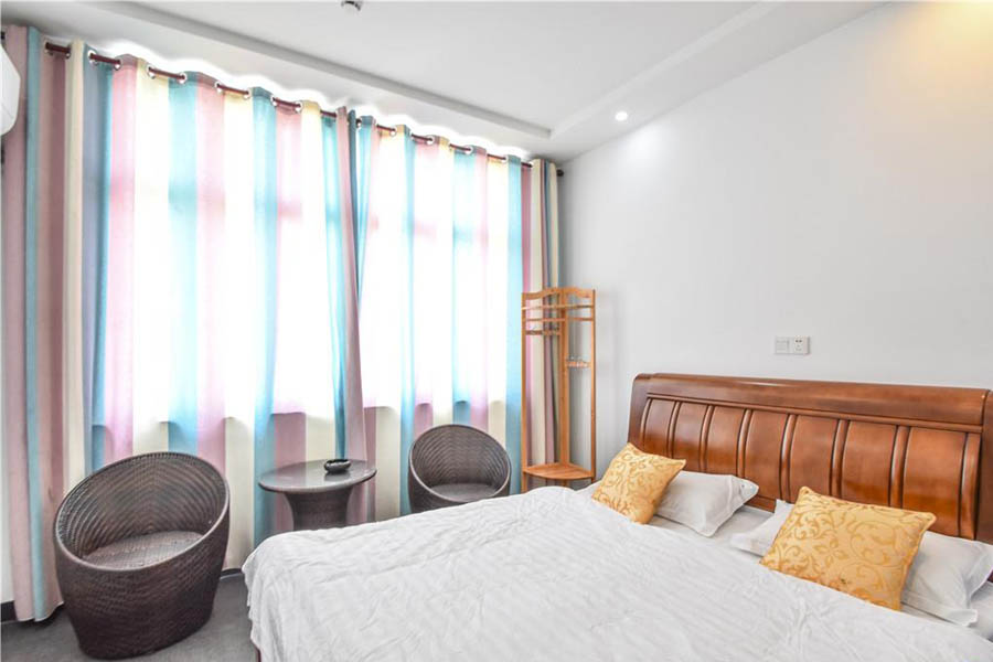 上海奉贤农家乐包吃住推荐,上海2000元一个月包吃住的农家乐