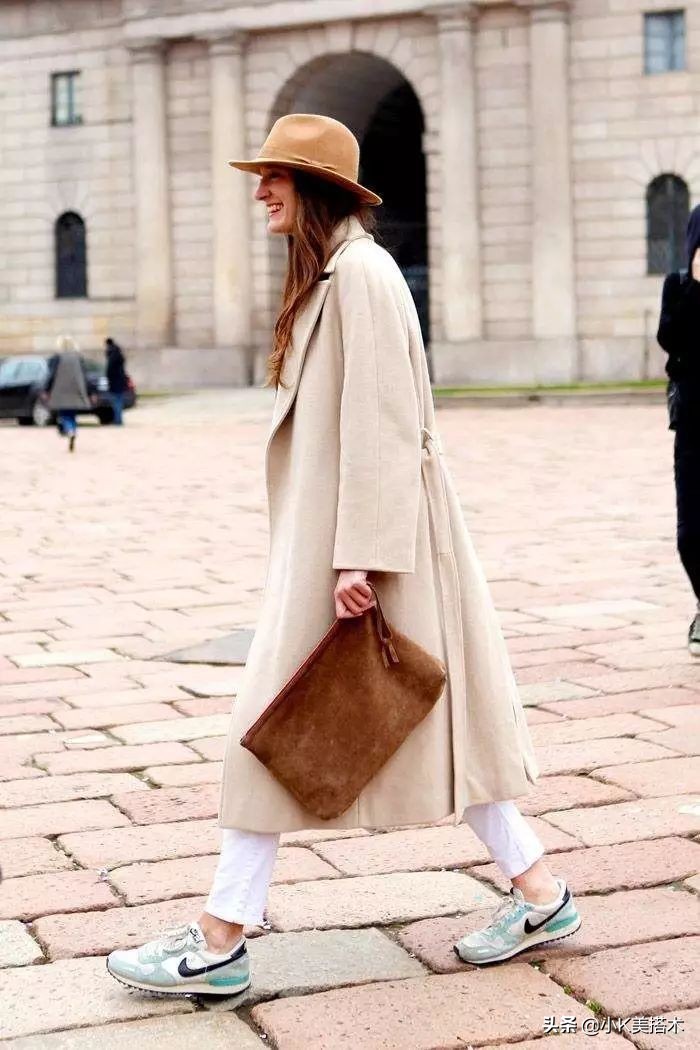 鞋子不用太多够穿就行,鞋子不需要很多自己喜欢就好