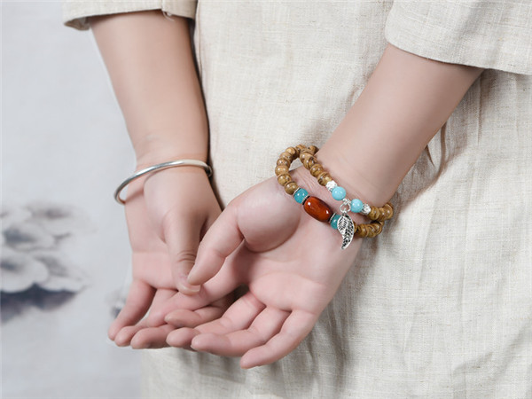 徐文祺沉香包浆好吗,徐文祺沉水级沉香手串