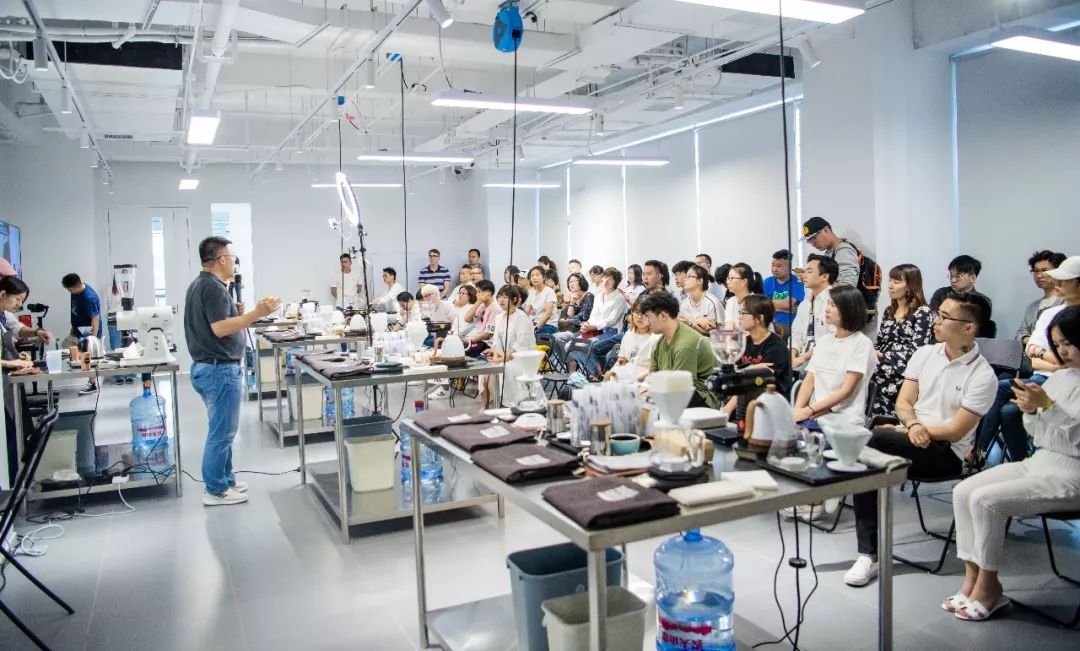 中赫时尚咖啡,中赫时尚咖啡学院学费