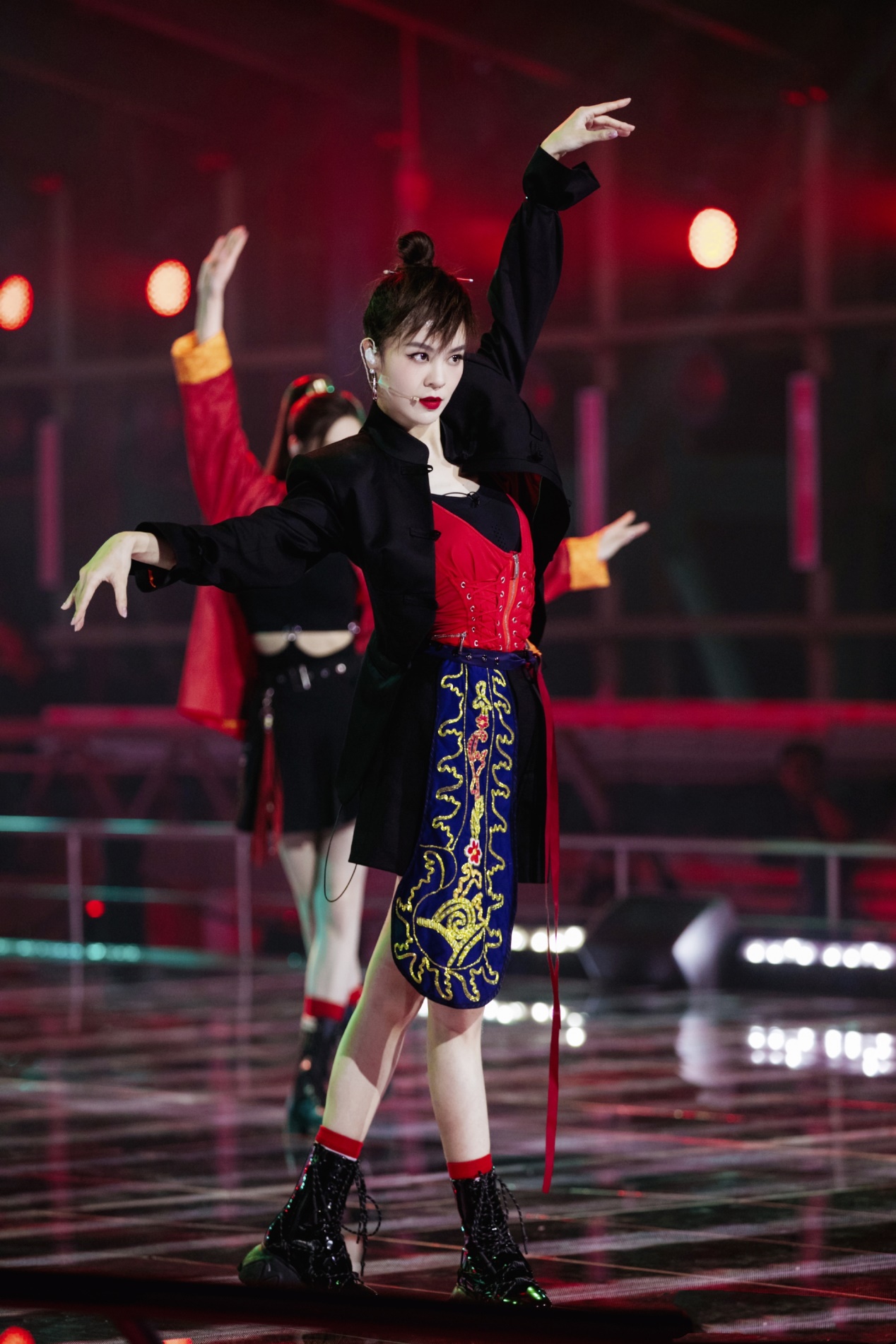 国潮风穿法,今年特别流行的国潮风