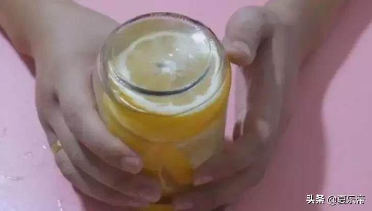 柠檬别再泡水喝了用白醋泡一泡,柠檬别再泡水喝