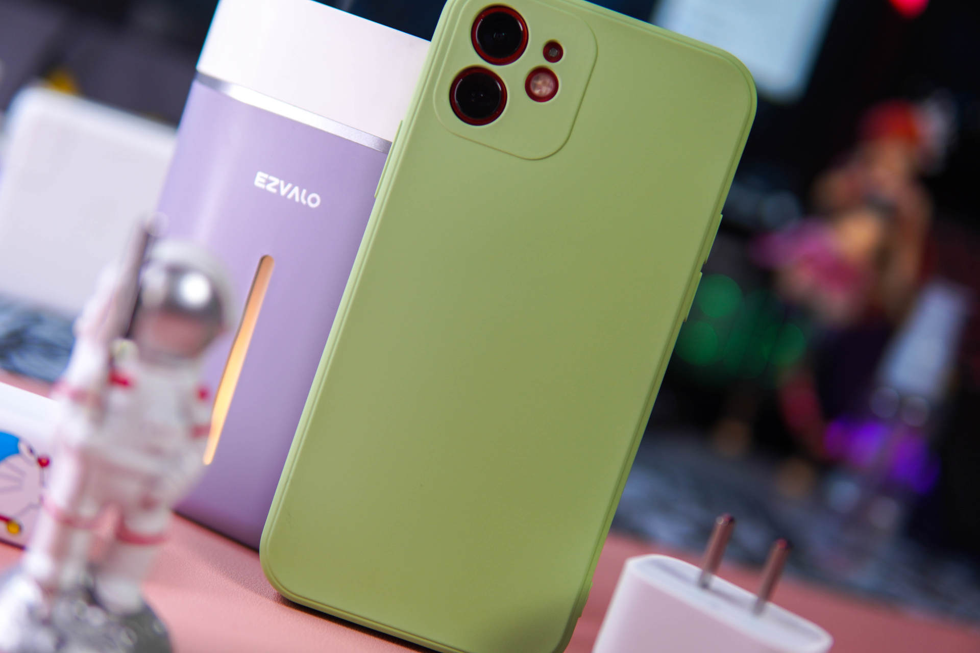 iphone12硅胶壳和皮革哪个好,iphone12promax钢化膜