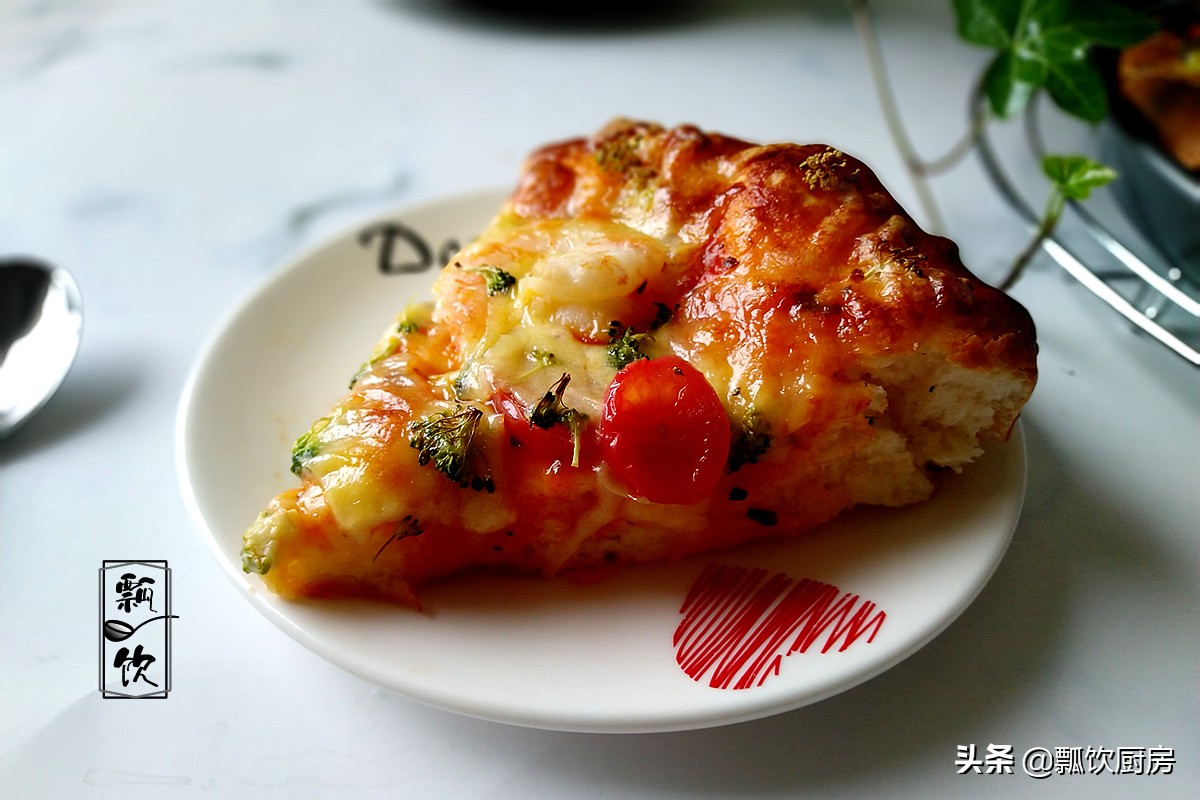 在家做好吃的披萨的方法,懒人做法在家就可以做披萨