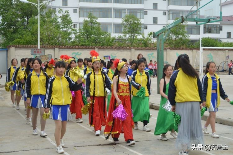 杩愬姩鍋ュ効鏄捐韩鎵嬫椂浠i獎瀛愮珵椋庢祦,杩愬姩鍋ュ効璧涘嚭椋庨噰璧涘嚭鎷兼悘