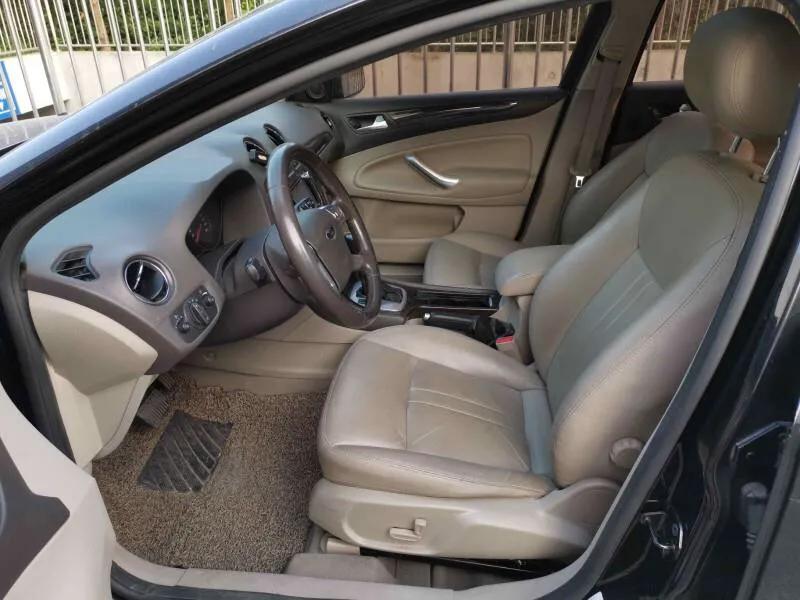 2011福特蒙迪欧致胜手动挡,2011年福特蒙迪欧致胜排量2.0t