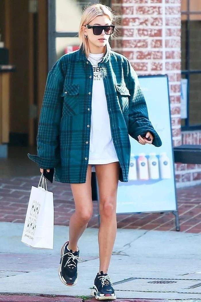 秋款裙子搭配什么鞋子好看百搭,夏天个子矮穿裙子搭配什么鞋子