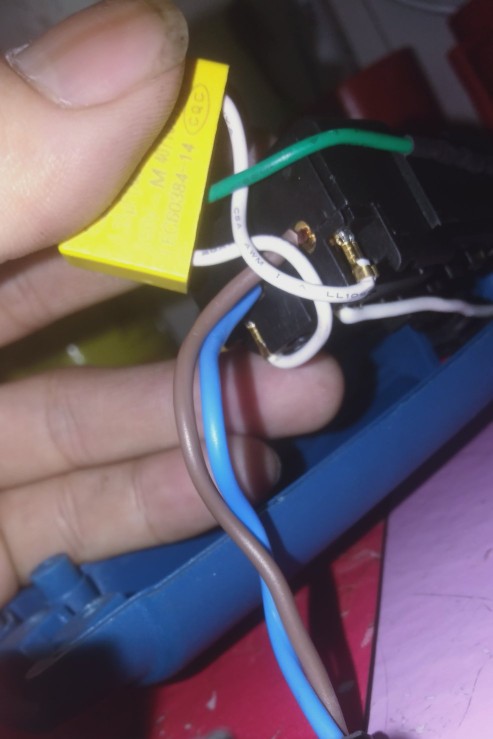 手电钻前面的夹头构造及更换,晶思达手电钻开关总成内部构造