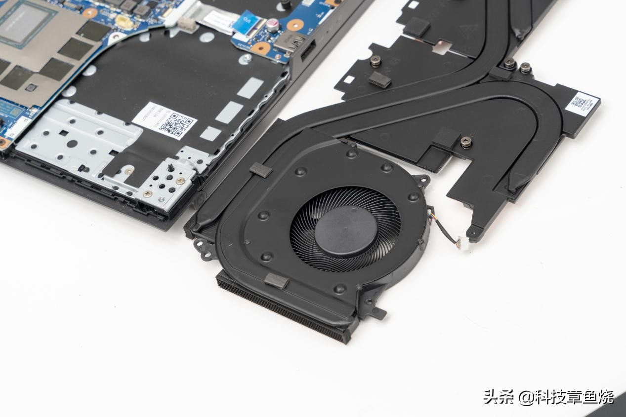 联想拯救者y7000p散热拆解,19款联想拯救者y7000散热支架