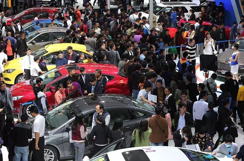 4s店买车强行买保险合法吗,4s店强制搭售保险最新消息