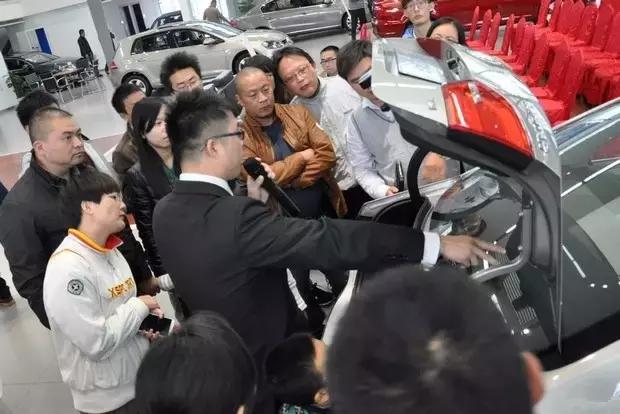 挖机发动机为什么不用国产的,挖机发动机动力不足的故障原因