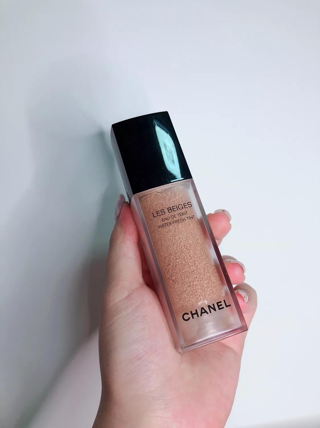 香奈儿极致轻盈美白粉底液,香奈儿自然亮肌粉底液30ml