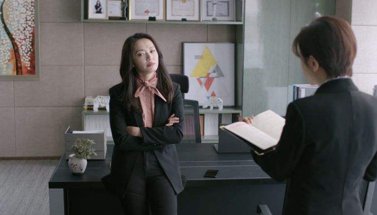 与客户沟通时心慌胆怯？用两大沟通技巧，有气场又成熟，签单顺利