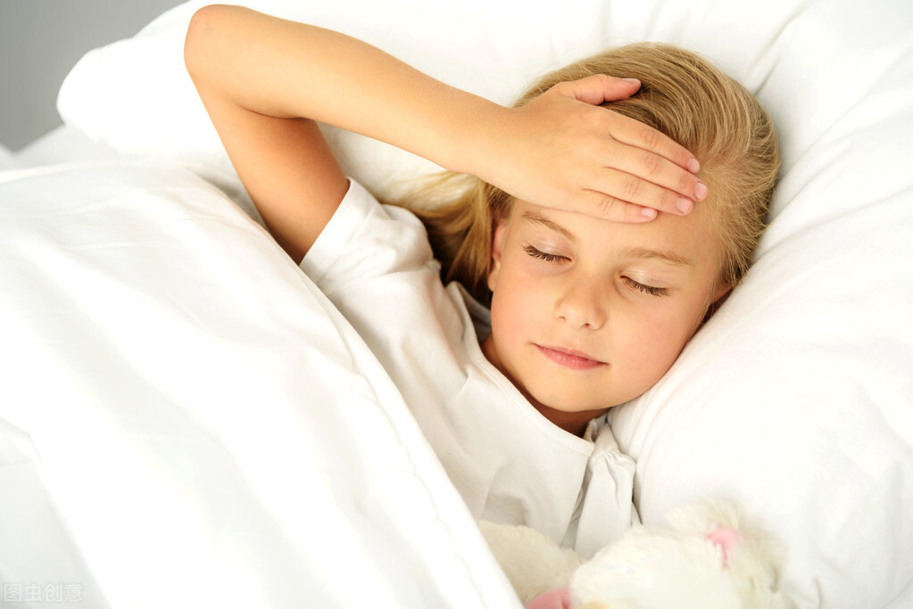 孩子突然睡眠充足白天还犯困,15岁孩子白天老犯困是什么原因