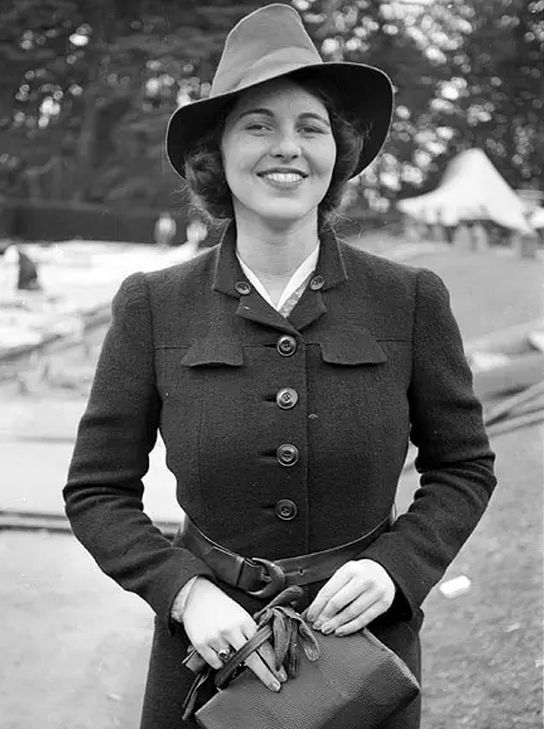 电击、开颅、切脑,为了治病精神病患者受过多少罪