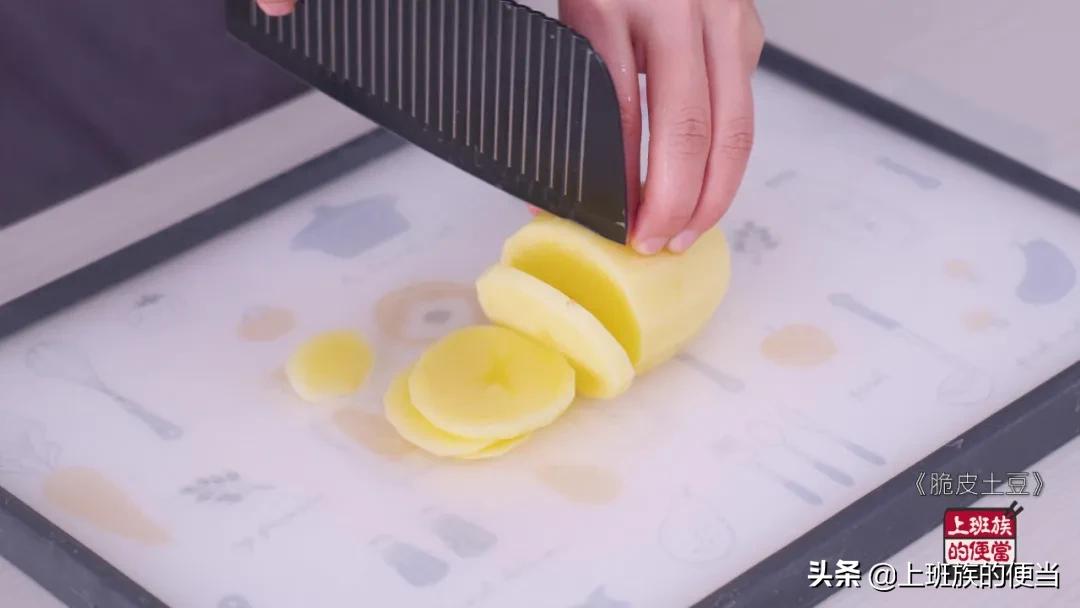 最喜欢的美食炸土豆,炸土豆外酥里嫩