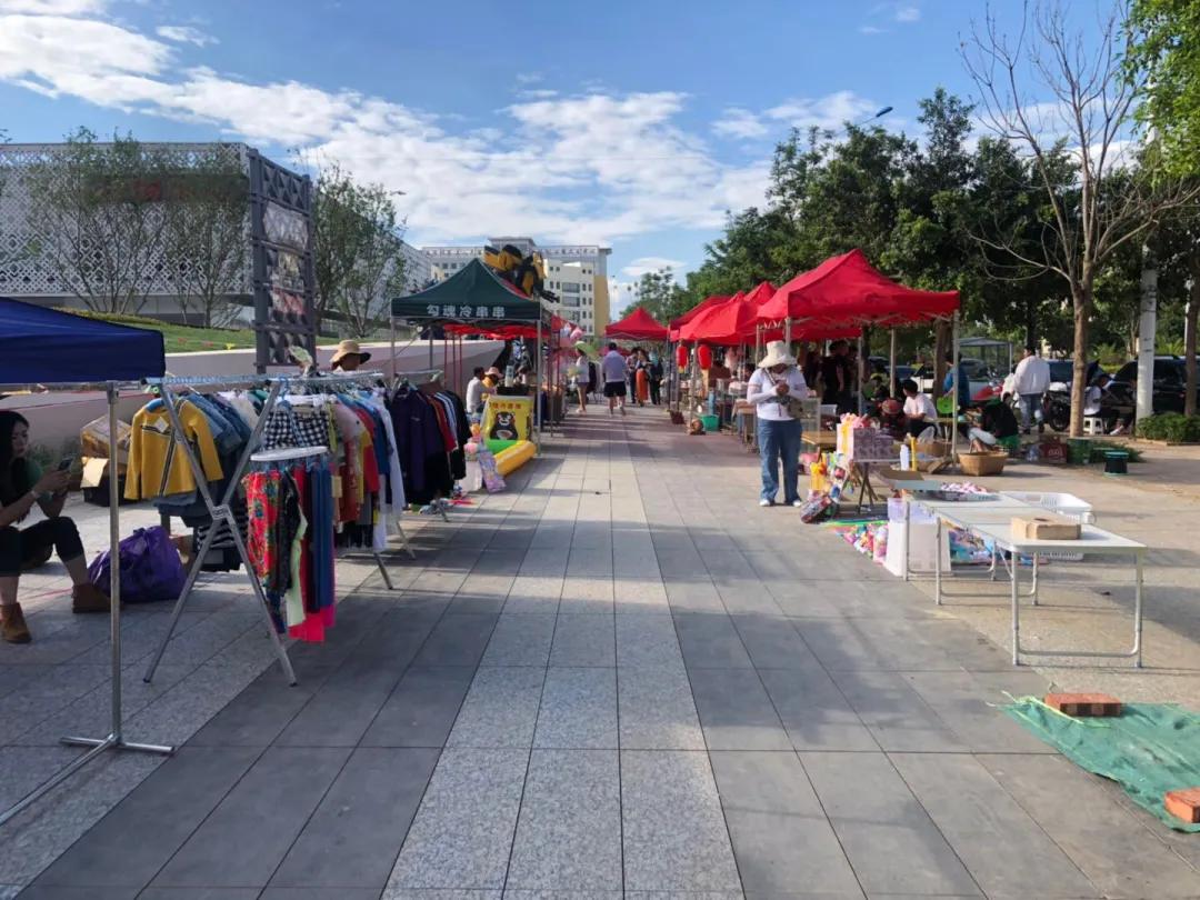 大理夜市水果小吃一条街,大理兴盛附近夜市哪里最热闹