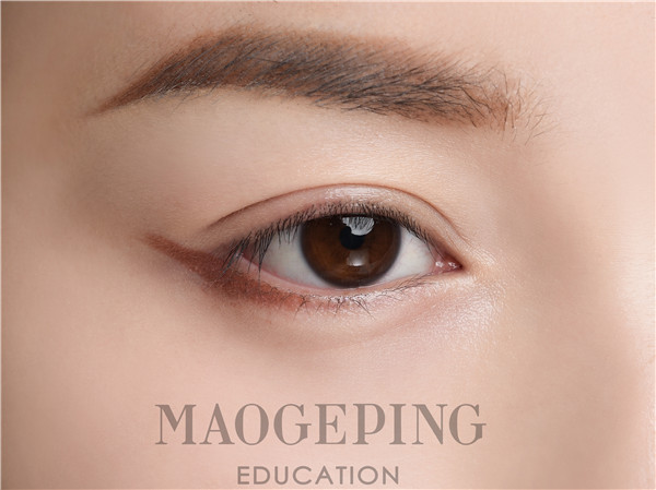 不会出错的眼影公式,新手不会出错的眼影盘颜色