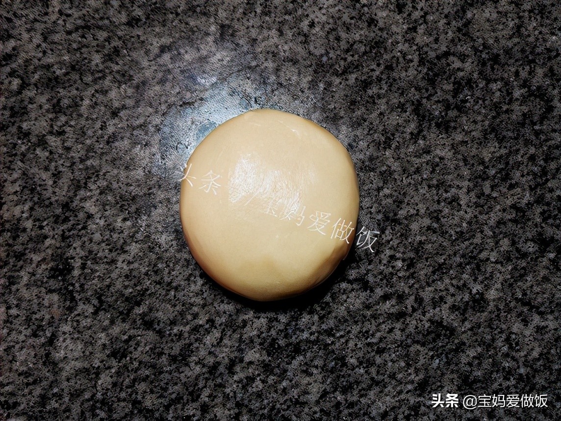 在家自制酥皮冰绿豆饼不用烤箱,酥皮绿豆饼有哪些好看做法图解