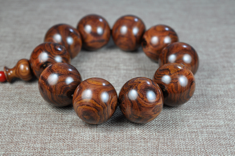 鉴定花梨木的最好方法,如何鉴别花梨木