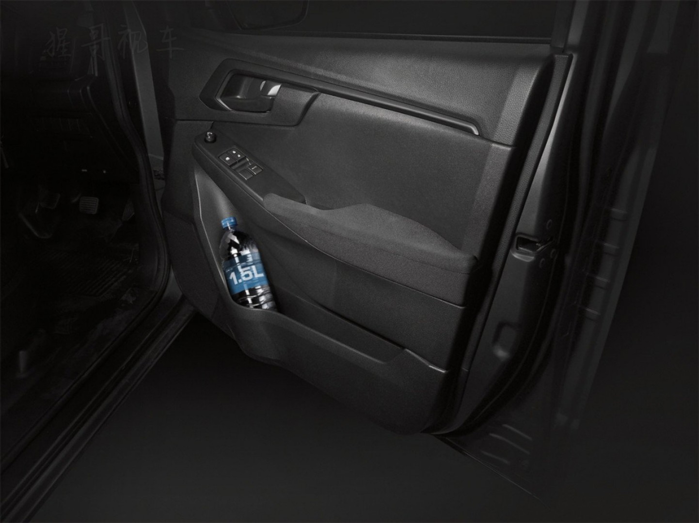 牧游侠2022款柴油版发动机升级,d-max和牧游侠三大件一样吗