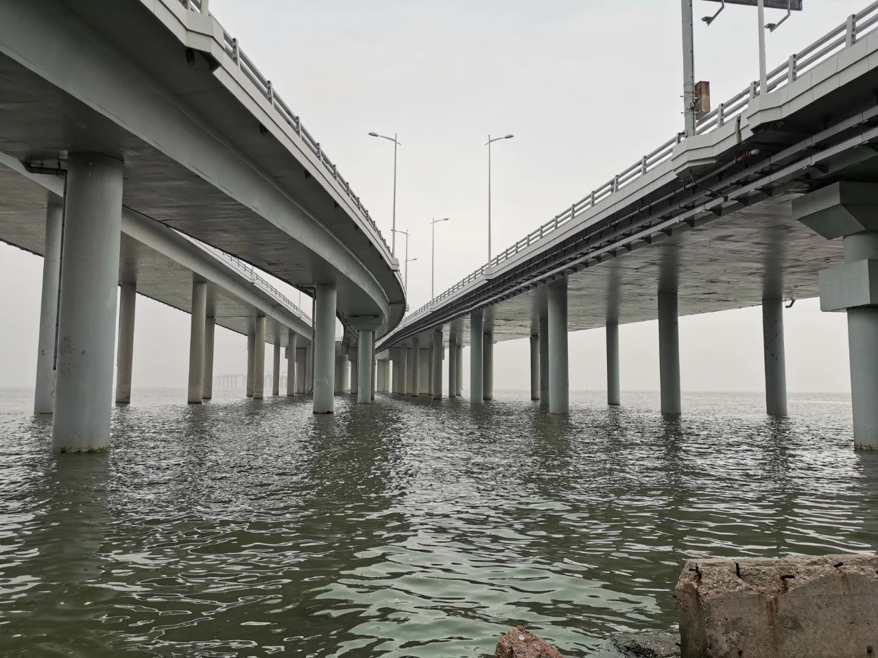 二手值得入手的华为,二手华为p30曲面屏256g