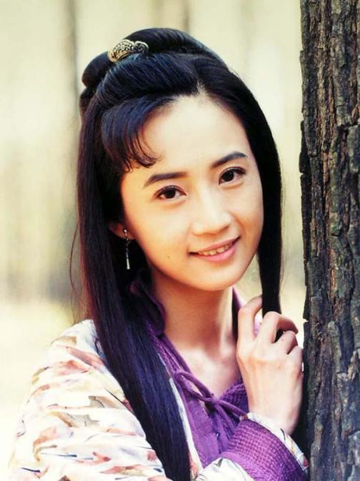 她因拒绝潜规则无奈退出娱乐圈,拒绝潜规则后被雪藏