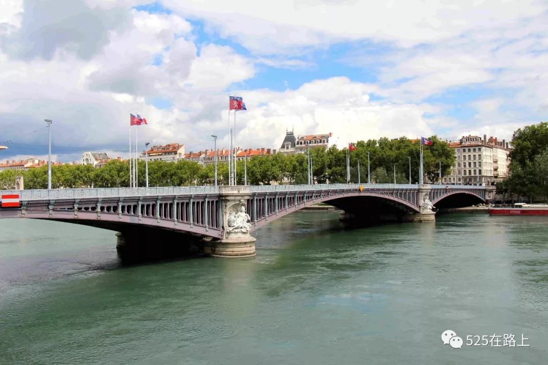 法国的一些常识,法国式开门法