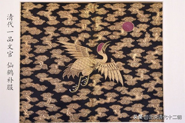 刘墉和纪晓岚同朝为官吗,刘墉和纪昀是一个朝代的吗