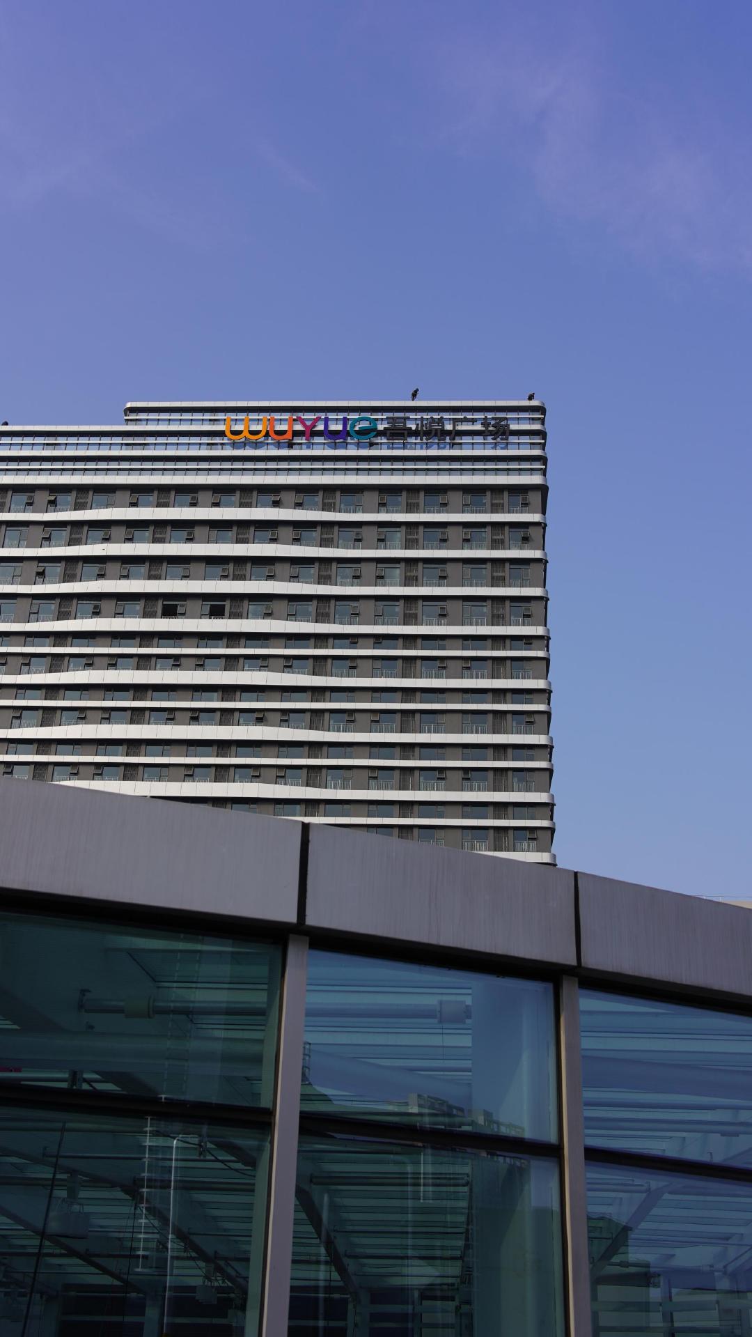 永诺yn35mmf2标准定焦镜头测评,永诺35mmf2和适马35f2对比