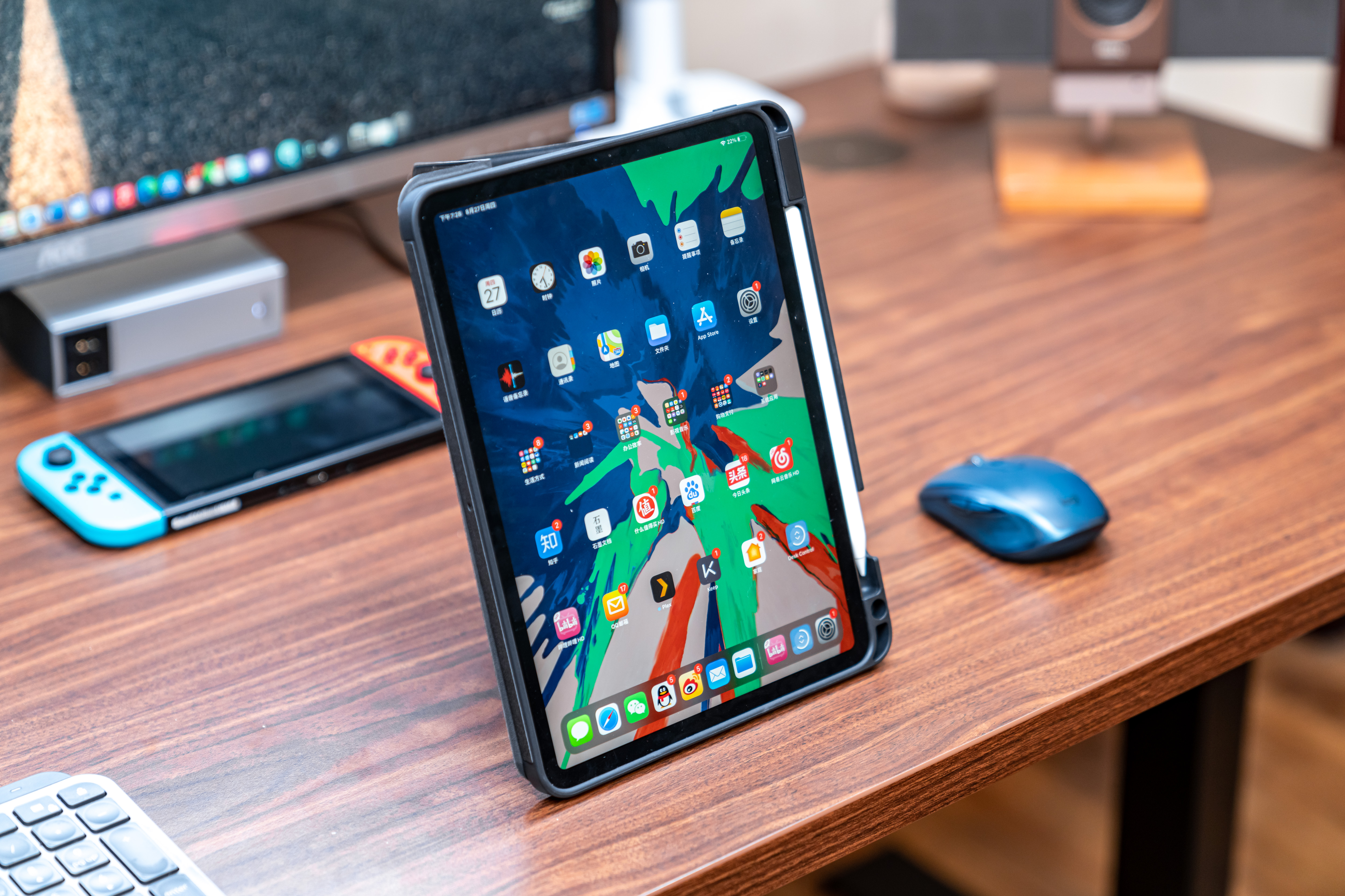 怎样买电动升降桌划算,电动升降桌如何选板材