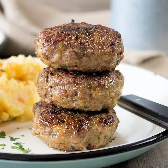 贫穷且性感，解锁“亚文化之都”的小众体验