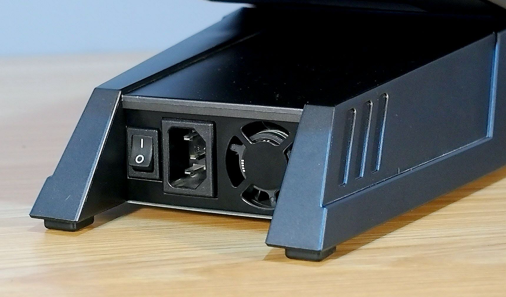 小体量能否撼动新游戏？宙斯盾3测试《全境*锁封**2》