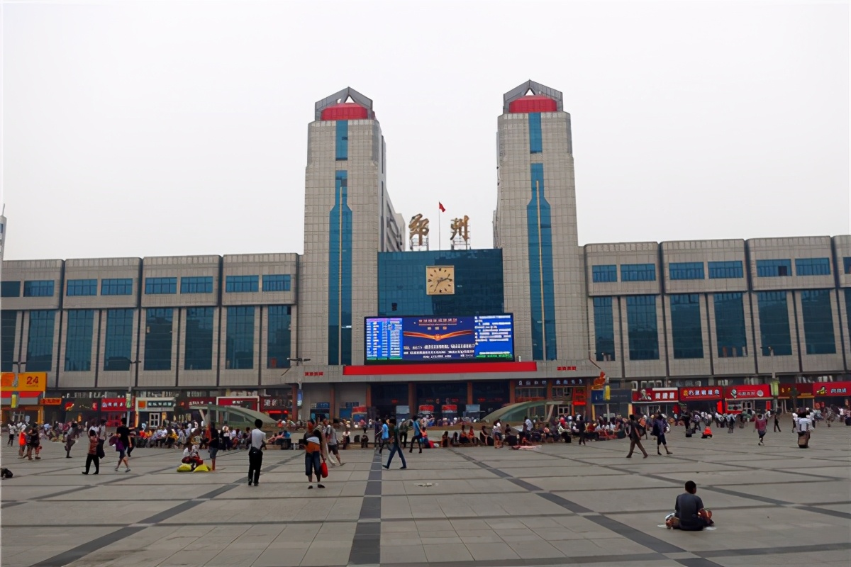 河南郑州标志性建筑都有哪些,河南省郑州最有历史的建筑