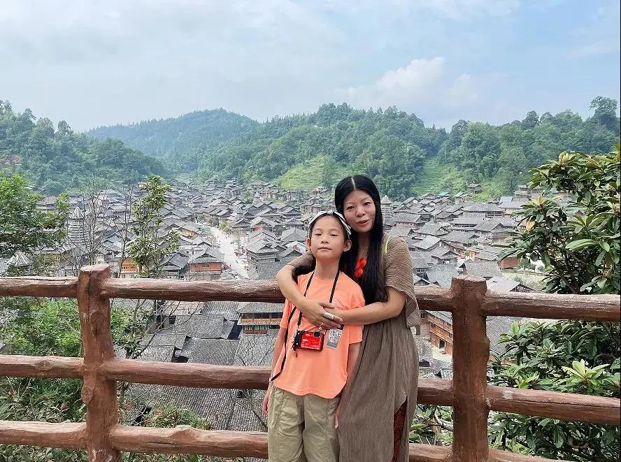 这对父母怎么想到的？把孩子十岁生日变成了学习的动力