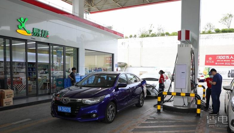 狭路相逢中的丰田,本田大战本田