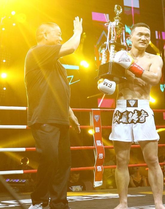 峨眉传奇焦点对决一触即发，中国传奇老将欲终结非洲天才新星