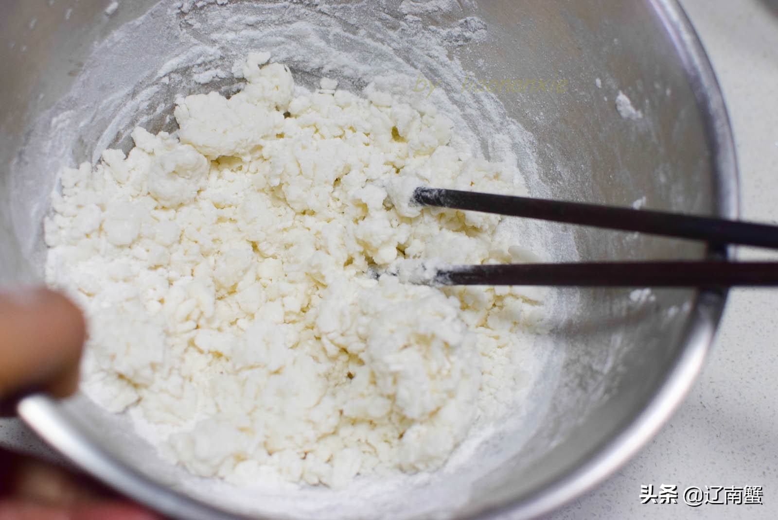 过年炸麻团，注意这3点，表皮不开裂出锅不变软，焦焦脆脆特好吃