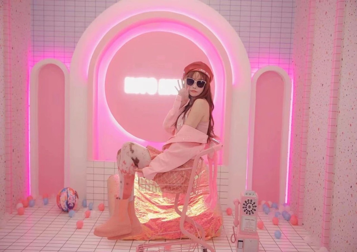 关于自拍馆的商业模式,自拍馆没生意怎么办