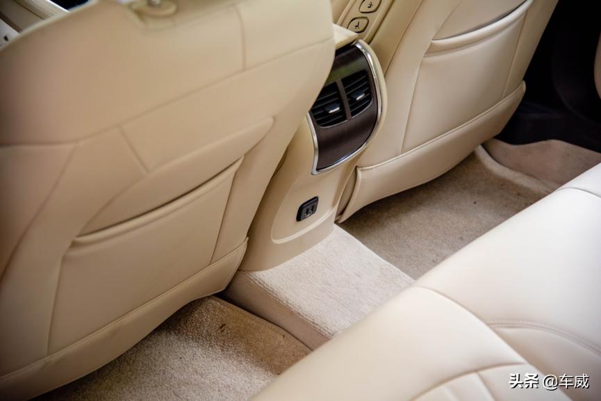 别克新君越的行驶质感怎么样,别克君越尊贵版空间