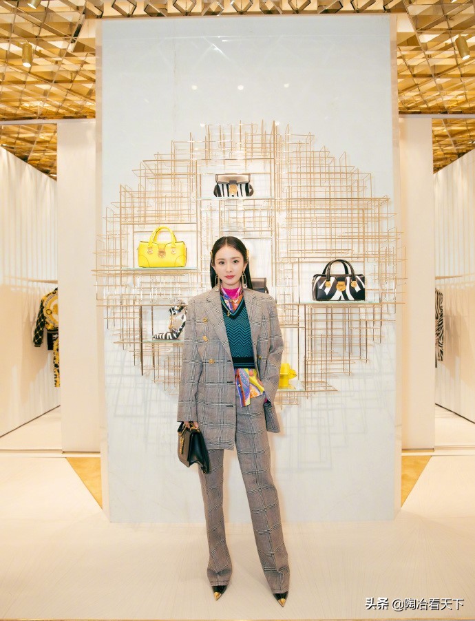 杨幂易烊千玺新消息,杨幂易烊千玺圈内消息