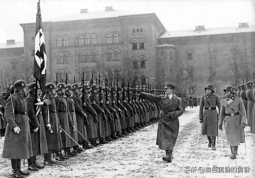 武装*党**卫军：保卫希特勒元首碉堡并坚持到最后的居然是法国人？
