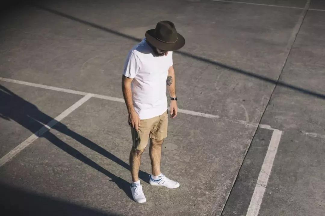 休闲小白鞋匡威vans,年度最火vans小黑鞋这样穿真酷